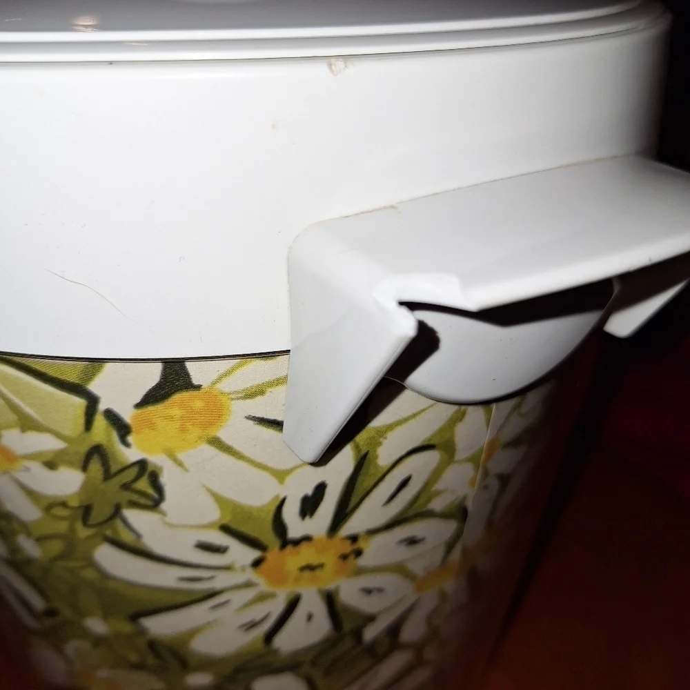 Vintage Flower Daisy Ice Bucket 70s